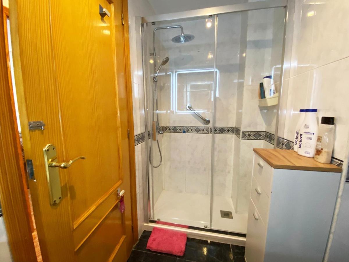 Rooms In Valencia Great Location In Shared Apartment Εξωτερικό φωτογραφία